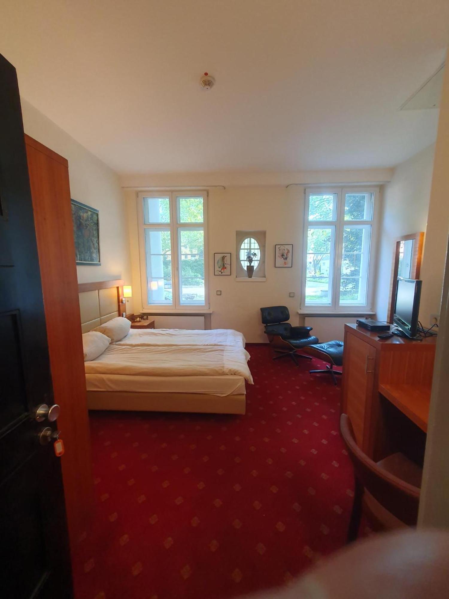 Die Villa, Zimmer 17, Dz Леверкузен Екстер'єр фото